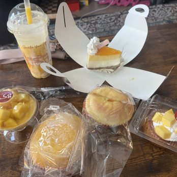 85°C Bakery Cafe-San Antonio - Bakeries Near Me - San Antonio, Texas