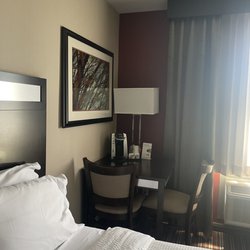 Holiday Inn Express Bakersfield - Side table