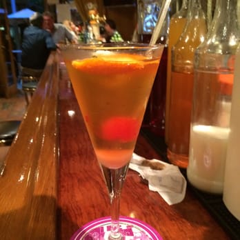 Garbola - Champagne "something", nice ladylike! - Cocktail Bars Near Me - Donostia / San Sebastián, SS