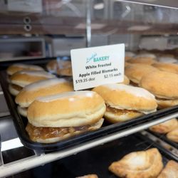 Linda's Bakery - Something we haven't seen before!