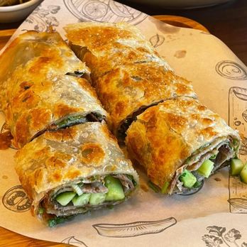 Seven Grams - Beef Roll 6pcs - were excellent! Crispy & flaky pastry with tasty filling. - Chinese Near Me - Tustin, California Seven Grams - Beef Roll 6pcs - were excellent! Crispy & flaky pastry with tasty filling. - Chinese Near Me - Tustin, California