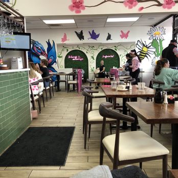 Madres Brunch - Open seating inside - Breakfast & Brunch Near Me - Whittier, California