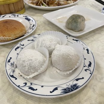 Cheung Hing - black sesame mochi - Dim Sum Near Me - Belmont, California