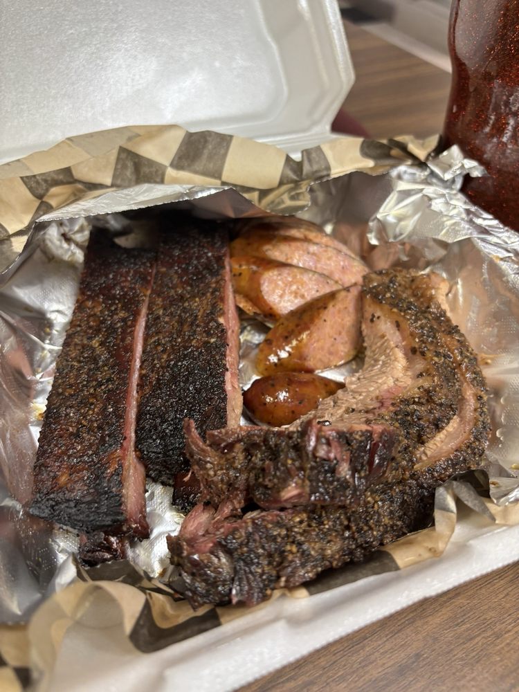 Topsy Krett BBQ Logo