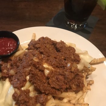 25 Degrees - My decent chili fries and a cocktail :) - Burgers Near Me - Los Angeles, California