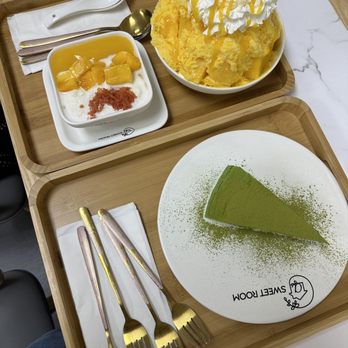 Sweet Room - Mango Coconut and Pemelo, mango bingsoo (shaved ice), and Green Milk Crepe Cake! - Desserts Near Me - Cary, North Carolina Sweet Room - Mango Coconut and Pemelo, mango bingsoo (shaved ice), and Green Milk Crepe Cake! - Desserts Near Me - Cary, North Carolina