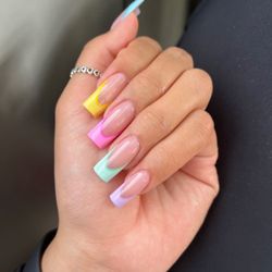 Q Nails & Spa