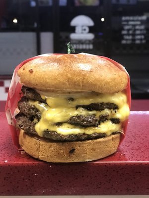 California Burgerz by null