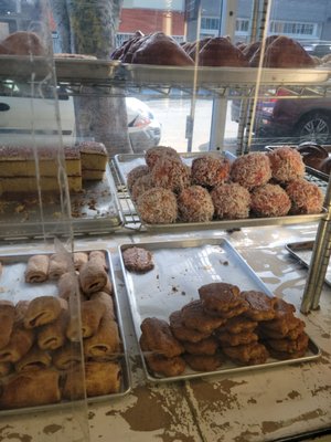 La Reyna Bakery & Coffee Shop by null