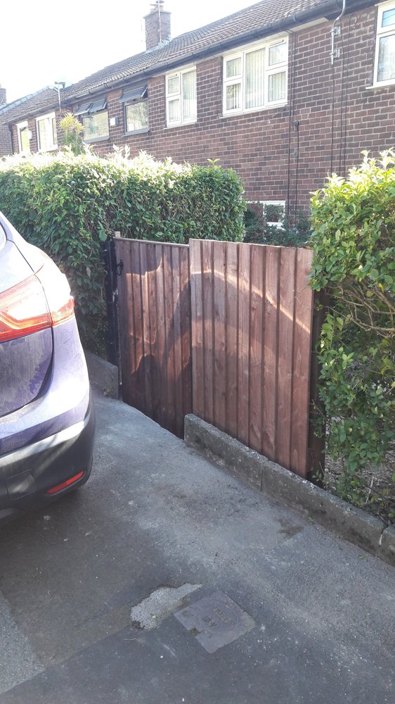 OLDHAM FENCING Ringmere Court, Oldham, Greater Manchester, United