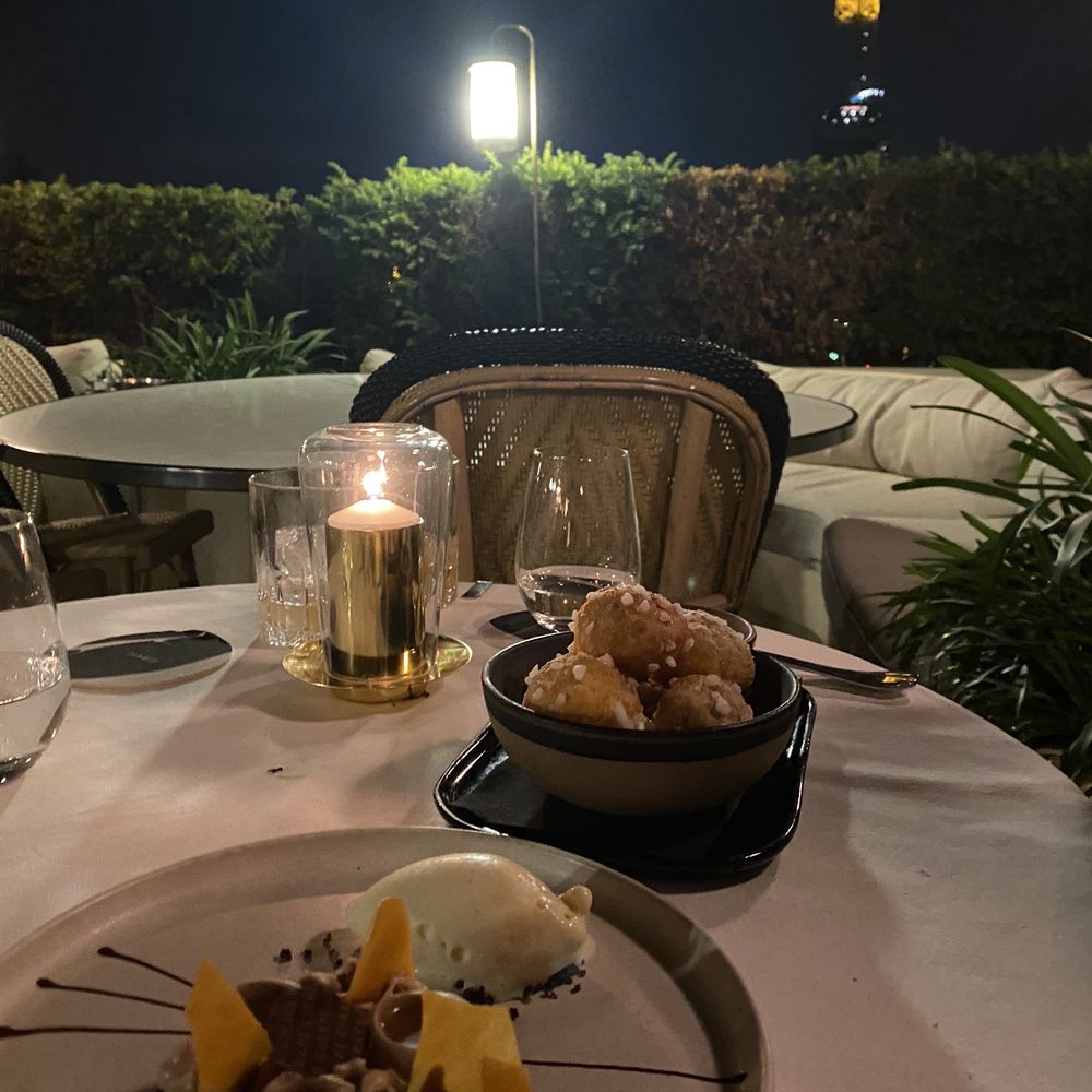 Girafe - Dessert - French Near Me - Paris, 75