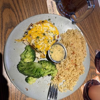 Outback Steakhouse - Alice grilled chicken - Steakhouses Near Me - Allen, Texas