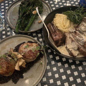 Silverlake Bistro - Scallops, pork chops and broccolini - American Near Me - Miami Beach, Florida Silverlake Bistro - Scallops, pork chops and broccolini - American Near Me - Miami Beach, Florida