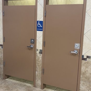 Buc-ee's - Handicap accessible - Gas Stations Near Me - New Braunfels, Texas