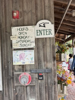 Morning Glory Farm by null