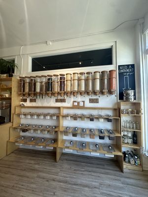 Ethikli Sustainable Market & Vegan, Low-Waste Refillery (CA Certified Green Business) by null