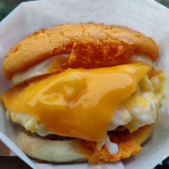 Cafe Aloe - Crispy HK sandwich w/ sausage - Cafes Near Me - Bellevue, Washington