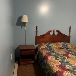 Budget Inn - Budget Inn