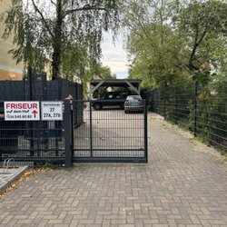 Sylvia Mrongowius - Das Tor zum Hinterhof.
