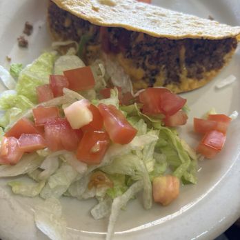 El Comal - Beef taco served as part of the combination plate - Mexican Near Me - Santa Fe, New Mexico