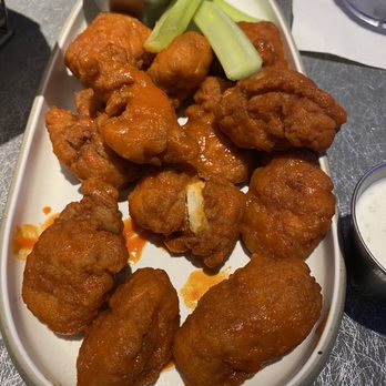 Dave & Buster's Hollywood - Boneless Buffalo wings - Arcades Near Me - Hollywood, Florida