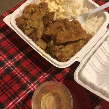 Oh My Grill - After pouring the curry in, theres barely any left before half the katsu was gone... - Diners Near Me - Honolulu, Hawaii