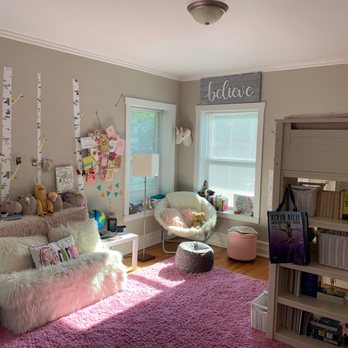 Resourceful Organization - Teenage girl bedroom - Home Organization Near Me - Skokie, Illinois Resourceful Organization - Teenage girl bedroom - Home Organization Near Me - Skokie, Illinois