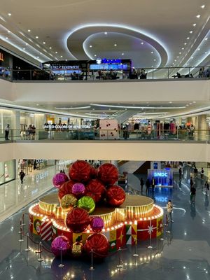 SM Mall of Asia by null