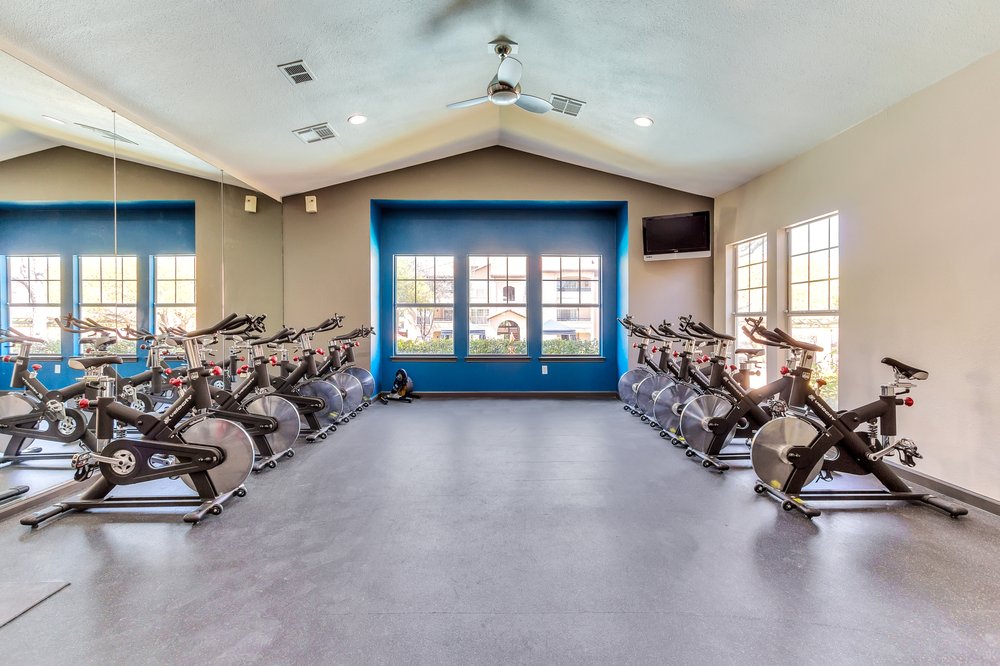 WHITE ROCK LAKE APARTMENT VILLAS Updated August 2024 36 Photos & 15