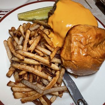 Emmett's On Grove - Emmetts Signature Burger - Pizza Near Me - New York, New York