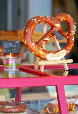 Squabisch Pretzels by null