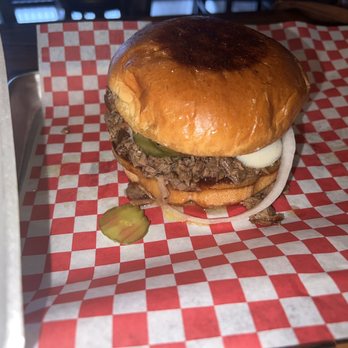 Flossie's BBQ - Chopped beef sandwich - Barbeque Near Me - Houston, Texas Flossie's BBQ - Chopped beef sandwich - Barbeque Near Me - Houston, Texas