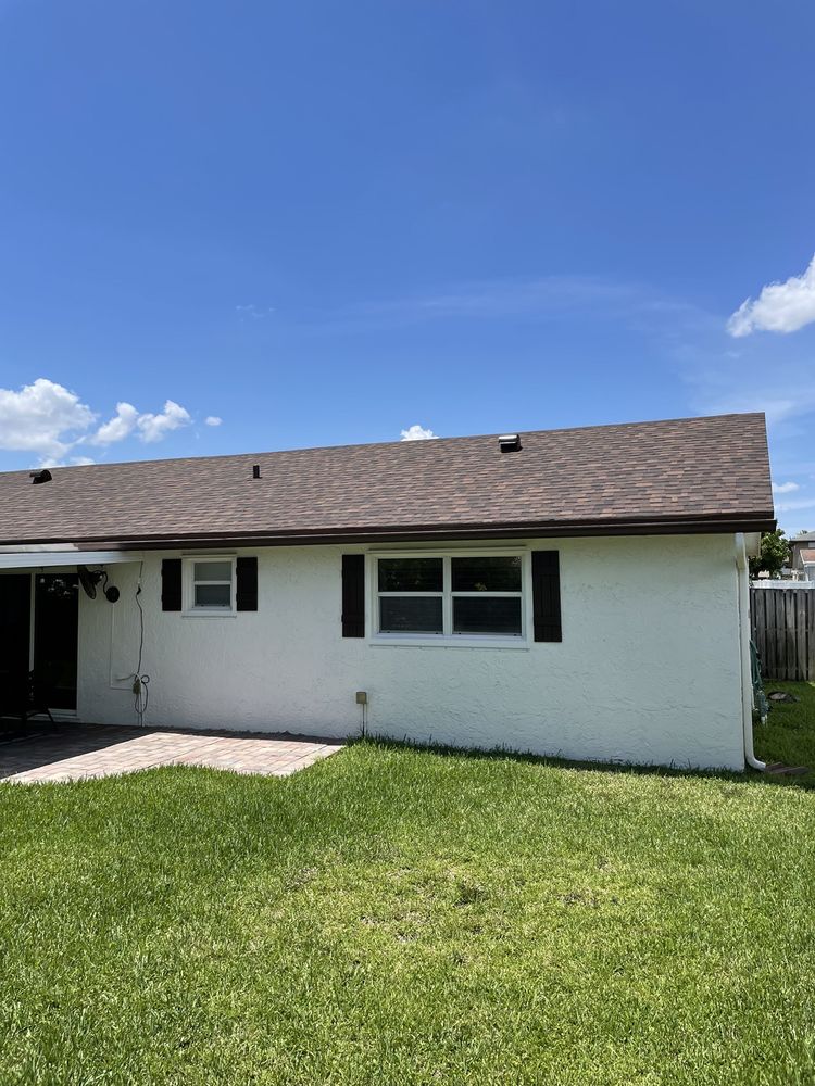 Slide of Glades Edge Roofing