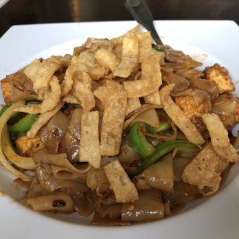 Chao Doi Thai Restaurant - Spicy Thai Noodles - Thai Near Me - Pasadena, California