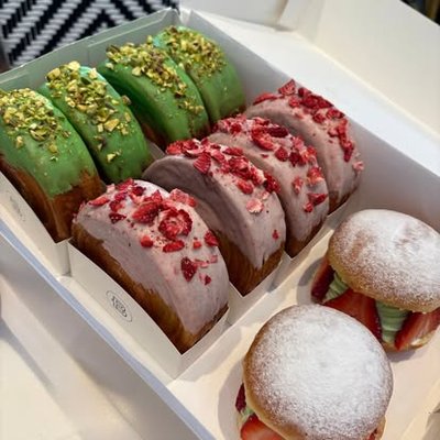 Paris Baguette by null