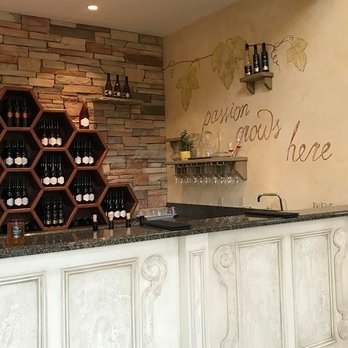 Rosewood Estates Winery - Wineries Near Me - Beamsville, Ontario