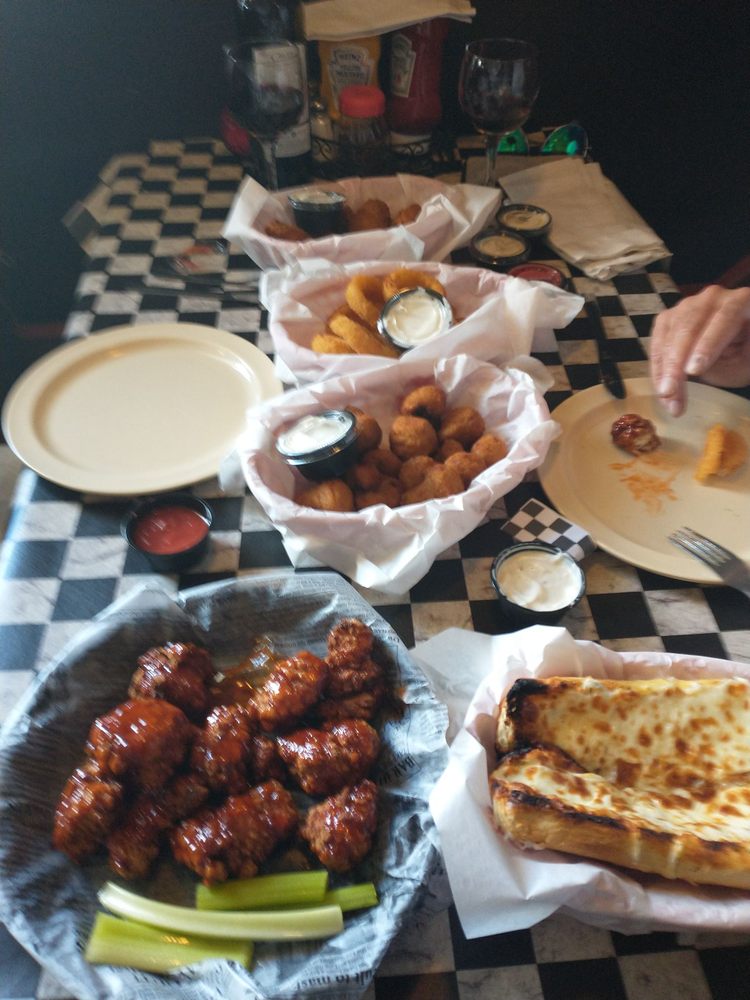 TAMMY’S PIZZA & PASTA 11 Photos & 93 Reviews 6817 State Park Rd