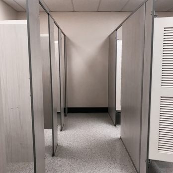 Ross Dress for Less - Fitting Rooms - Department Stores Near Me - Murrieta, California