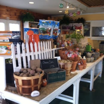 Highland Farm - Potatoes, onions & more - Farmers Market Near Me - Scarborough, Maine