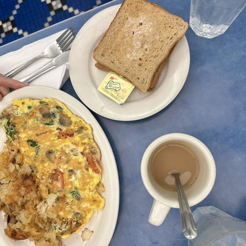 Skylight Diner - Mediterranean Omelette (subbed Swiss for the Feta) - American Near Me - New York, New York Skylight Diner - Mediterranean Omelette (subbed Swiss for the Feta) - American Near Me - New York, New York
