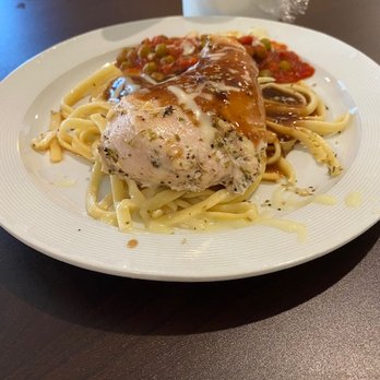 Mount Prospect Senior Living - Can someone tell me what this is,,,,discusting overcooked chicken and yes more pasta - Assisted Living Facilities Near Me - Mount Prospect, Illinois