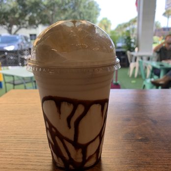 Bread On The Bay - Frappe de la casa - Sandwiches Near Me - Tampa, Florida Bread On The Bay - Frappe de la casa - Sandwiches Near Me - Tampa, Florida