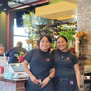 Flavor Burger Café - Teo and Jackie. Come experience some of their great food AND customer service! - Cafes Near Me - WINDSOR, California