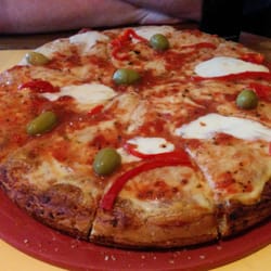 Pizzeria Arroyo Hermanos - Pizza entero!