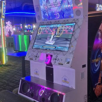 Dave & Buster's Phoenix - Scottsdale - American Near Me - Phoenix, Arizona