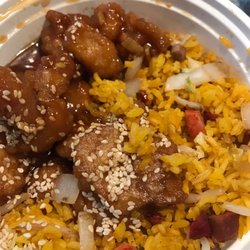 New China Royal - Sesame chicken lunch combo
