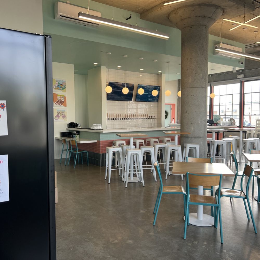 Humble Sea Brewing - 12/14/23 Interior - Beer Bar Near Me - Alameda, California