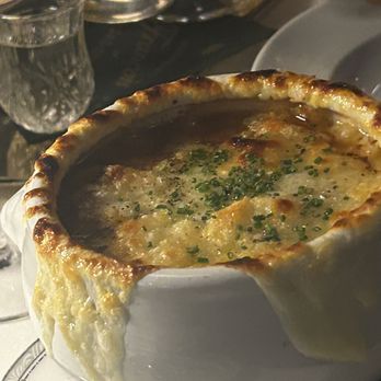 Restaurant Francois - French Onion Soup
crouton / comté cheese - French Near Me - Austin, Texas Restaurant Francois - French Onion Soup
crouton / comté cheese - French Near Me - Austin, Texas