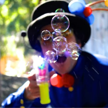 Twistyman - Bubbles! - Clowns Near Me Twistyman - Bubbles! - Clowns Near Me