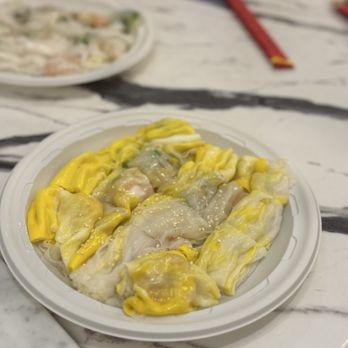 Joe's Steam Rice Roll - Shrimp Chinese Crepe / 煎餅果子 - Cantonese Near Me - New York, New York Joe's Steam Rice Roll - Shrimp Chinese Crepe / 煎餅果子 - Cantonese Near Me - New York, New York